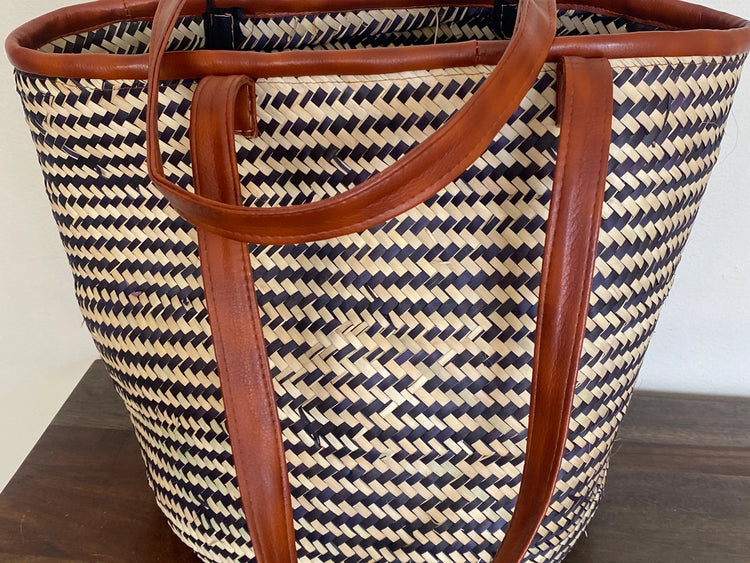 Kikapu Long Handle Tote Bag