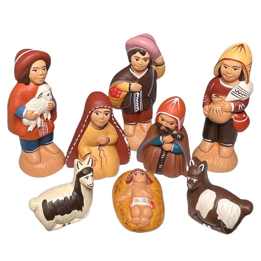 Quinua 8 Piece Ceramic Nativity Set