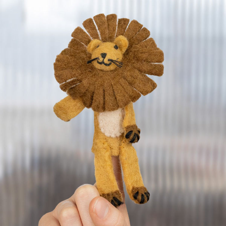 Leo Lion Woolie Finger Puppet